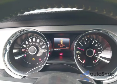 2014 Ford Mustang V6 Premium from USA, damaged, VIN 1ZVBP8EM7E5208429